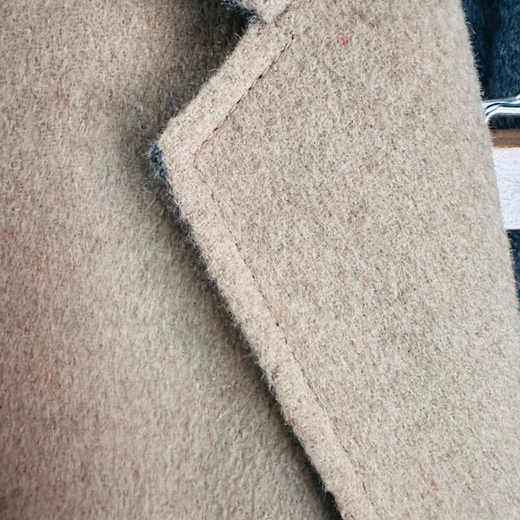 Banana Republic Men's Camel/Gray Reversible Unconstructed Blazer - Picture 9 of 10